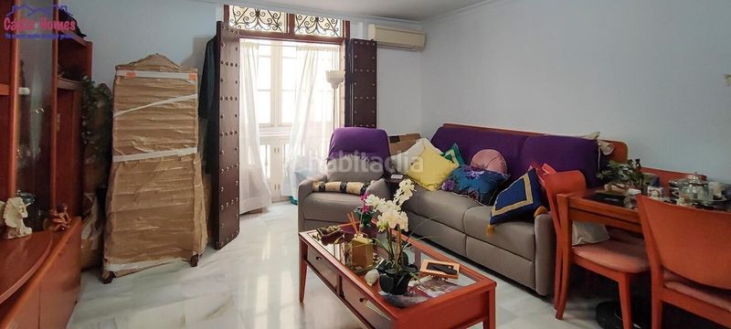 Foto a0fef346-5d95-43bb-b8f1-a6391381872a. Pis a Centro Histórico Cádiz