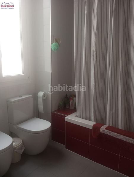 Foto ecefbdcf-86a7-42d2-bea7-b06291a643c8. Pis a Centro Histórico Cádiz
