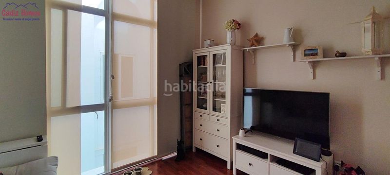 Foto d80c40ad-696f-4cee-8f60-d5b2de319529. Pis amb calefacció a Centro Histórico Cádiz