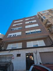 Location Appartement  Avinguda cor de jesús 94. Inmueble vacío muy amplio. excelente zona