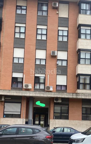 Foto bc2780e6-58b0-44d1-bff9-94db79a10ec3. Lloguer pis amb piscina a Moncada
