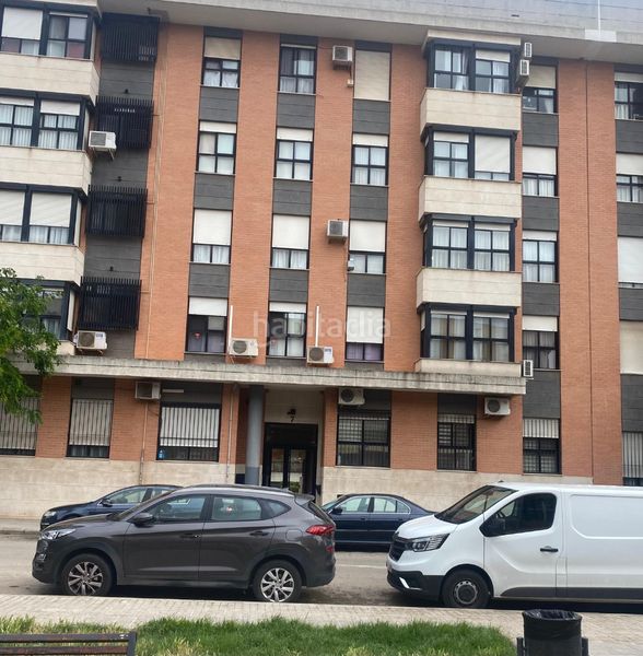 Foto e94a0fc8-301e-4d88-a2f0-a2f7536fcba2. Lloguer pis amb piscina a Moncada