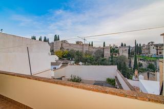 Pis a San Ildefonso. Exclusivo piso en el albaicín granadino  mirador san cristobal