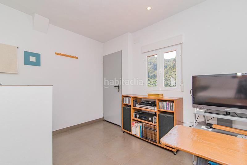 Foto c33a2d0e-87ed-4f74-b1a3-37236bd62b39. Casa pareada espectacular casa totalmente reformada en Quéntar