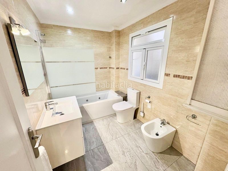 Foto 0cb04591-4eb9-4ae6-8c9e-9aed7aa9eb22. Casa adossada amb calefacció aparcament a Centro Salobreña