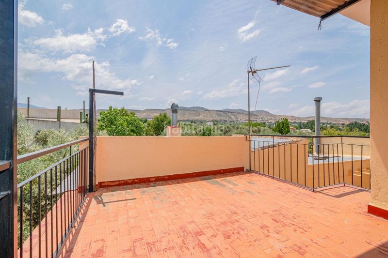 Foto a9eeb1c9-5c0a-4f41-be9e-a33415e39523. Apartament a Baza