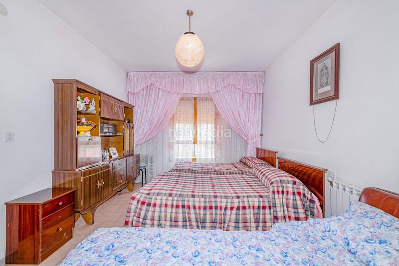 Foto dbe3a5b1-8df0-4dcd-940d-e9466b9c3b52. Apartament a Baza