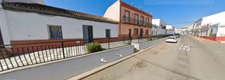 Casa adossada  Calle vidrio. Ocupado sin renta por una persona sin justo título