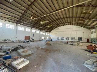 Capannone industriale in Calle 12 22. Nave industrial a la venta, con edificio de oficinas / vivienda