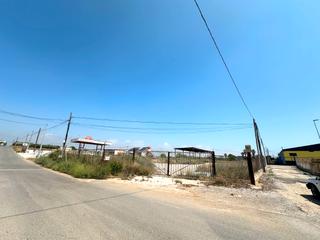Finca rústica a Pueblo. Se vende terreno al lado de la via de servicio de benicarló