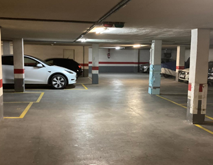 Aparcament cotxe a Carrer santa quitèria 60. Lote 23 parkings + 9 trasteros