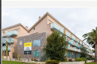 Local Comercial a Avinguda del papa luna 32. Ehls