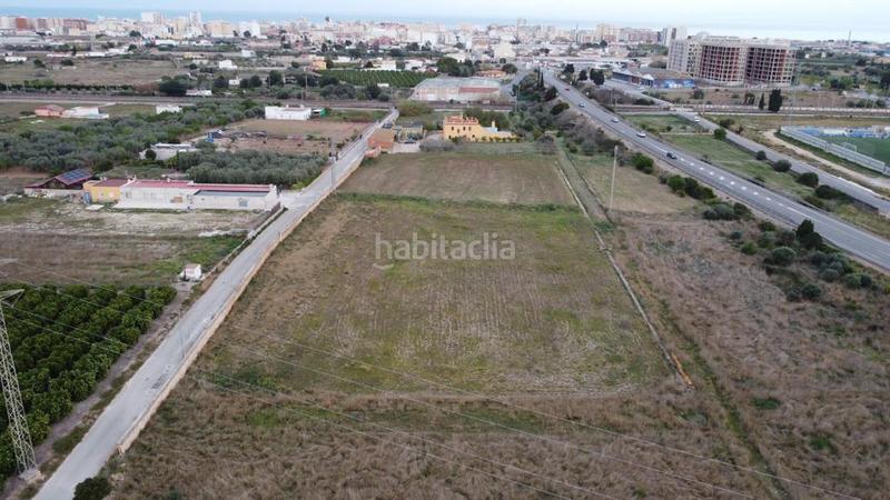 Foto 482cc3b6-e4d4-4a49-882d-62298bfa1ffe. Terreno residencial en camí fondo 110 ehvm en Casco Urbano Vinaròs