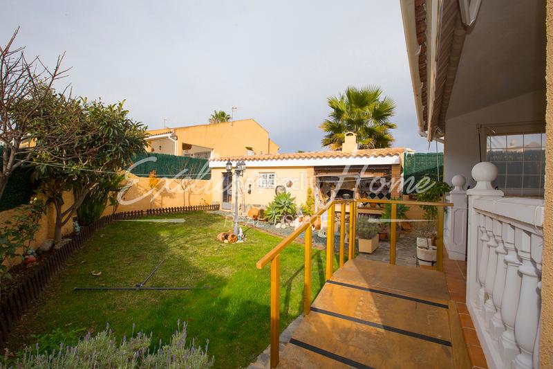 Foto 57778b57-a51f-455e-9666-3b56293efc82. Chalet avec chauffage parking piscine dans Las Atalayas-Urmi-Cerro Mar Peñíscola