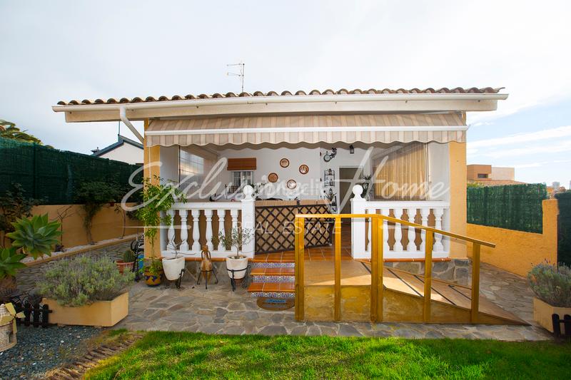 Foto f007a831-66f6-4f6b-aabc-86d0b524153d. Chalet en Las Atalayas-Urmi-Cerro Mar Peñíscola