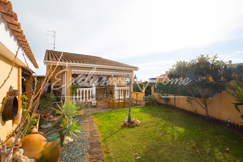 Foto ba0e90b4-80ff-4440-8045-578353782b4a. Xalet amb calefacció aparcament piscina a Las Atalayas-Urmi-Cerro Mar Peñíscola