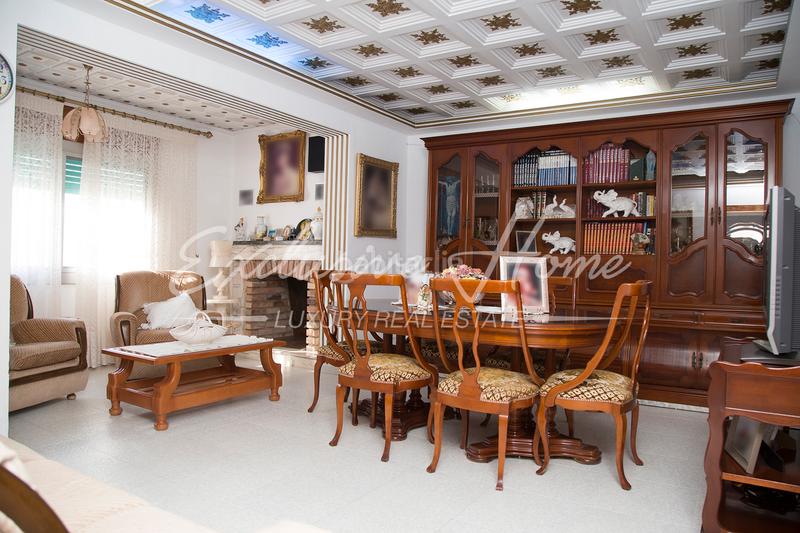 Foto 546c73a1-8984-420f-8d4f-00759a63e5bf. Casa a carrer del doctor fleming 44 a Papa Luna - Platja del Gurugú Benicarló