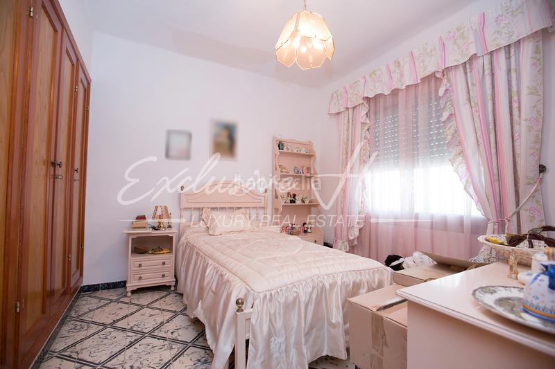 Foto d070ddf9-a4f0-4db1-9025-537991017fdd. Casa a carrer del doctor fleming 44 a Papa Luna - Platja del Gurugú Benicarló