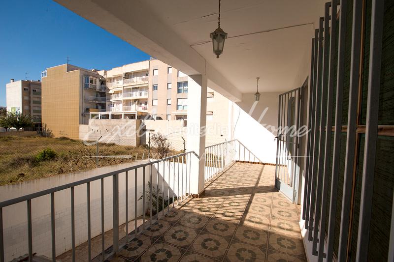 Foto f107281e-9eab-4572-b096-375887f8632e. Casa a carrer del doctor fleming 44 a Papa Luna - Platja del Gurugú Benicarló
