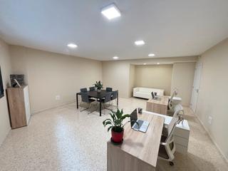 Location Bureau à Carrer de ricard catala abad 25