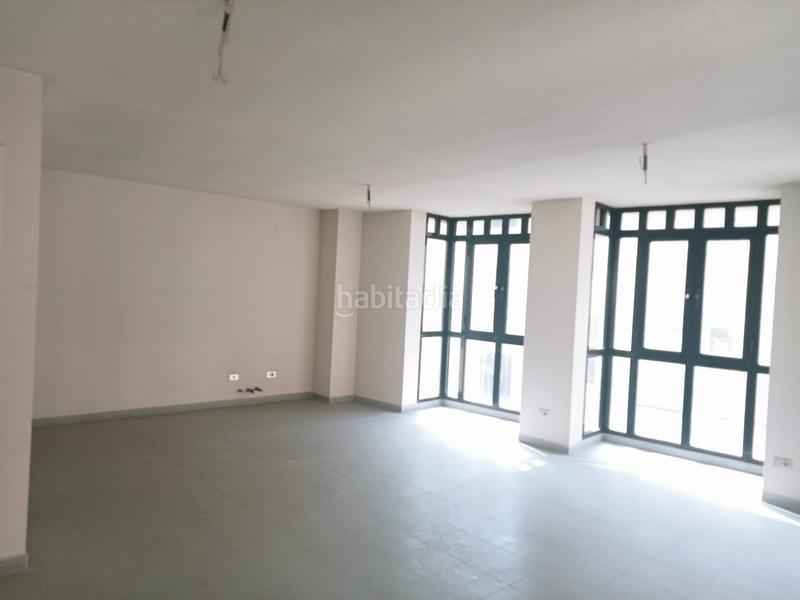 Foto 7f4bcccc-db7d-4f6d-8d6f-ef400de85c96. Bureau dans Plaza Illes Columbretes Castellón de la Plana