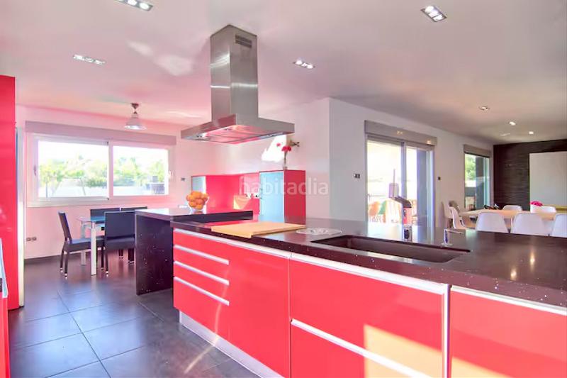 Foto a3612deb-85f3-4017-bbf1-8a993ee9d5ec. Chalet villa de lujo en venta en peñiscola en Las Atalayas-Urmi-Cerro Mar Peñíscola