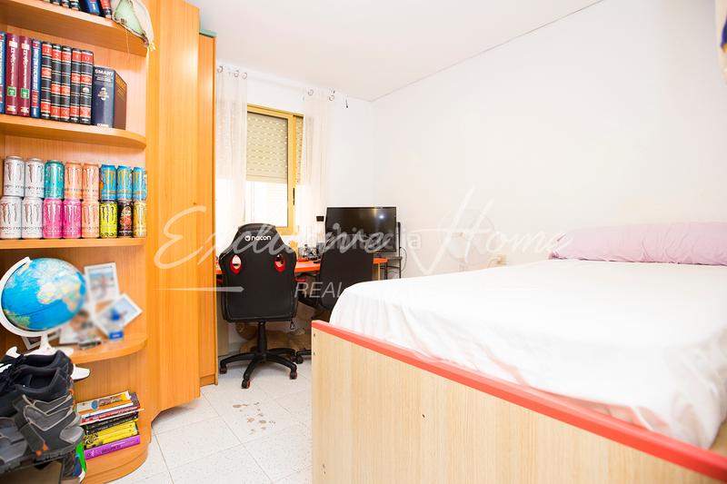 Foto 04b31a8e-155b-49da-a99b-969ef884a8ab. Piso  en venta en vinaroz en Casco Urbano Vinaròs