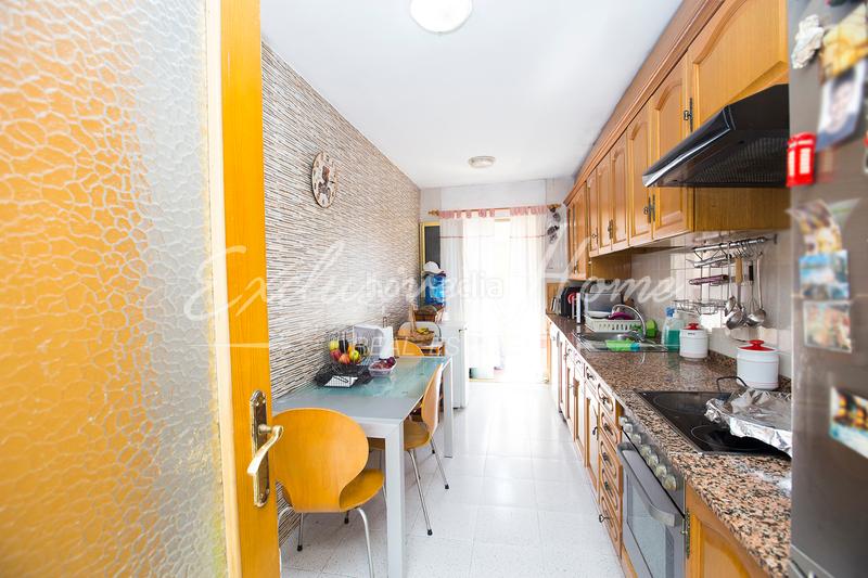Foto 5ec295d1-2e54-46c4-bd03-7841607e1304. Piso  en venta en vinaroz en Casco Urbano Vinaròs