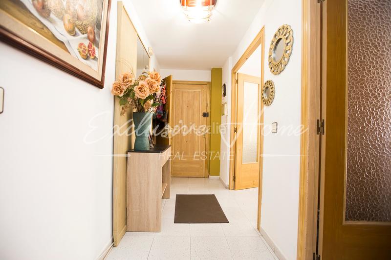 Foto 87f18c17-4ae1-4182-aa9a-fbc25de53734. Piso  en venta en vinaroz en Casco Urbano Vinaròs