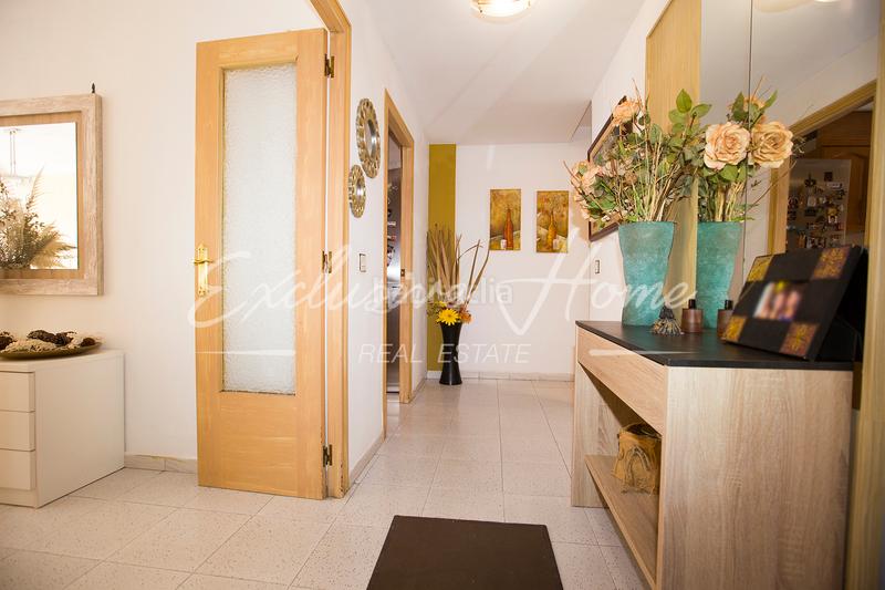 Foto b8c09314-768c-4385-bfe6-7f3a55a2ec82. Piso  en venta en vinaroz en Casco Urbano Vinaròs