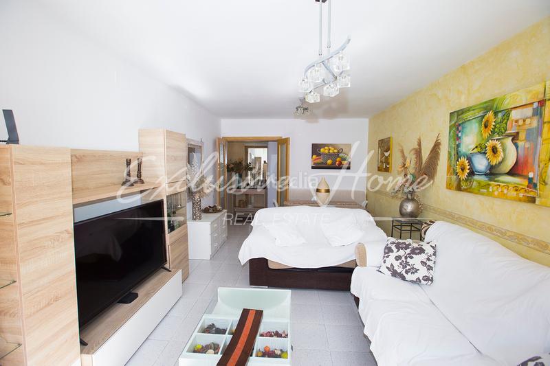 Foto e9cef0b1-84c2-449c-8cc0-d7796b016090. Piso  en venta en vinaroz en Casco Urbano Vinaròs