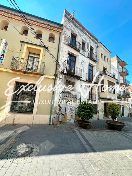 Foto 7405354c-e932-4ac5-8604-b8cff6275c7b. Edifici a carrer de sant joan 2a a Pueblo Benicarló
