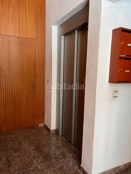 Foto d608f1aa-f3db-4612-9763-ce49c61f131a. Oficina a Pueblo Benicarló