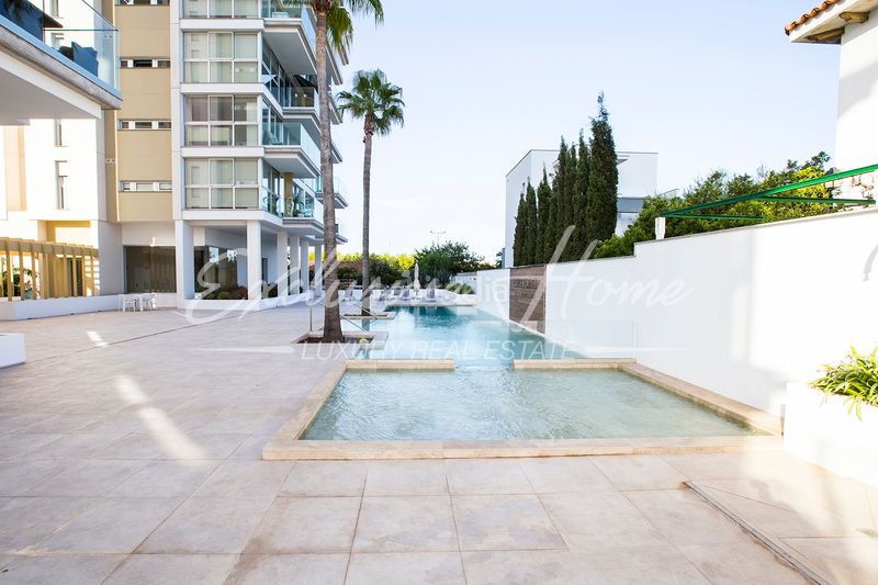 Foto f91cbd69-b7ca-467b-ac90-1b1f51f230ea. Pis amb calefacció aparcament piscina a Casco Urbano Vinaròs