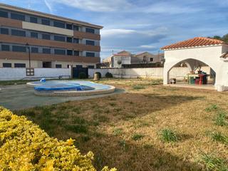 Masia a Carrer del mestre paco baila 3. Ref. olga