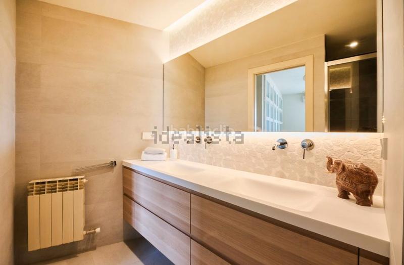 Foto cde6f190-07ff-4978-b24c-cd8a5de73078. Chalet un refugio exclusivo en la parte alta : lujo, diseño y privacidad en un solo espacio. en Barcelona