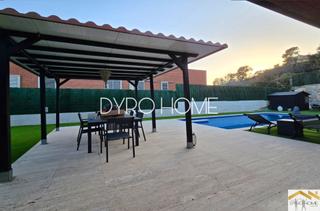 Casa  De la vall. Exclusivo chalet a 4 vientos con piscina privada y garaje