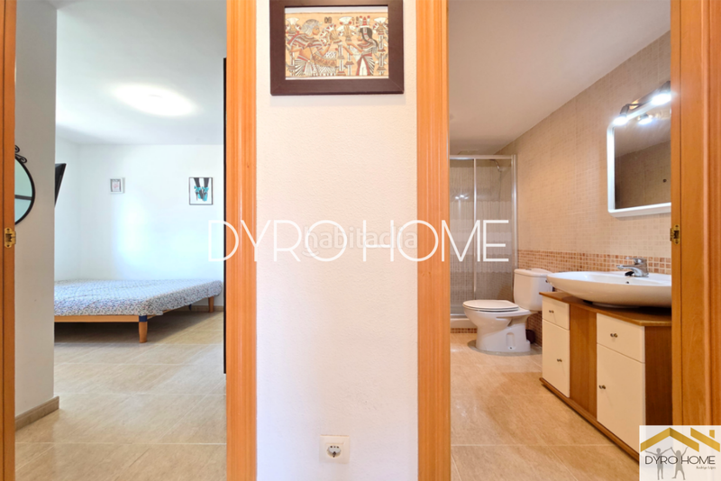 Foto afd38709-34e5-4c9b-924b-f04259cc2b84. Piso impresionante planta baja esquinera con 195 m de jardín privado, a solo 8 minutos andando del mar en Cunit