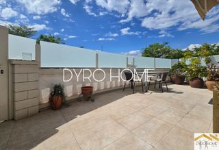 Pis  Lamotte de grignon. Planta baja reformada con terraza y garaje privado de 87 m!