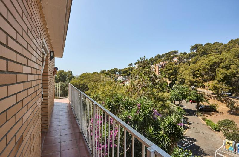 Foto 049f6b2a-a573-4940-8383-33042f2acb0f. Haus mit parking pool in Bellamar Castelldefels