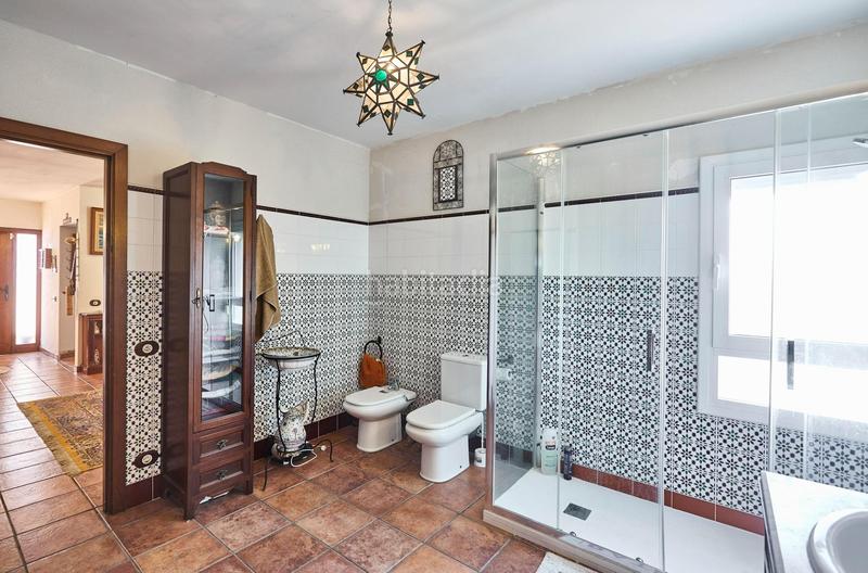 Foto 97622bdd-3cba-4353-a47a-c699cddde9b2. Haus mit parking pool in Bellamar Castelldefels