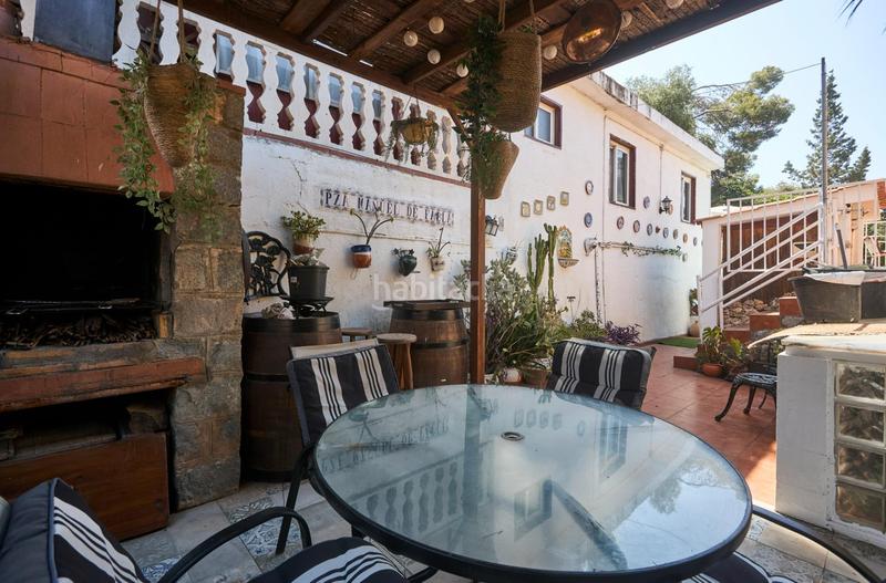 Foto b1b00699-e956-4c88-a886-b2eba06fd9b9. Haus mit parking pool in Bellamar Castelldefels