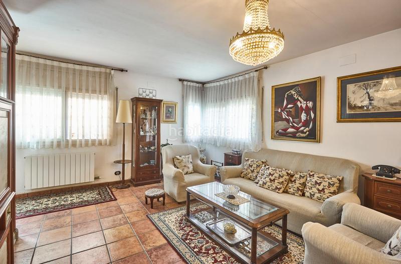 Foto b92080ff-20e7-4982-9ef6-7348dfff8c02. Haus mit parking pool in Bellamar Castelldefels