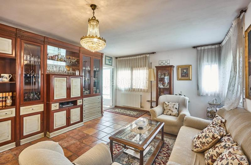 Foto bbd91c6a-e54f-47ba-b397-ac65e840e665. Haus mit parking pool in Bellamar Castelldefels