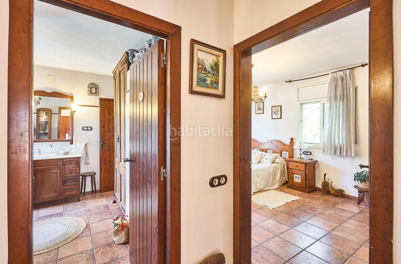 Foto f5b9a56a-d65d-4547-a6f9-a158503b3768. Haus mit parking pool in Bellamar Castelldefels