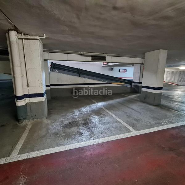 Foto 0c6bc6a8-3dd0-4d95-aa64-8ac7991a356a. Parking coche plaza de parking para coche medianogrande en Barcelona