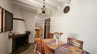 Maison jumelée à Sayalonga. Vivienda en pleno centro histórico de sayalonga, málaga.