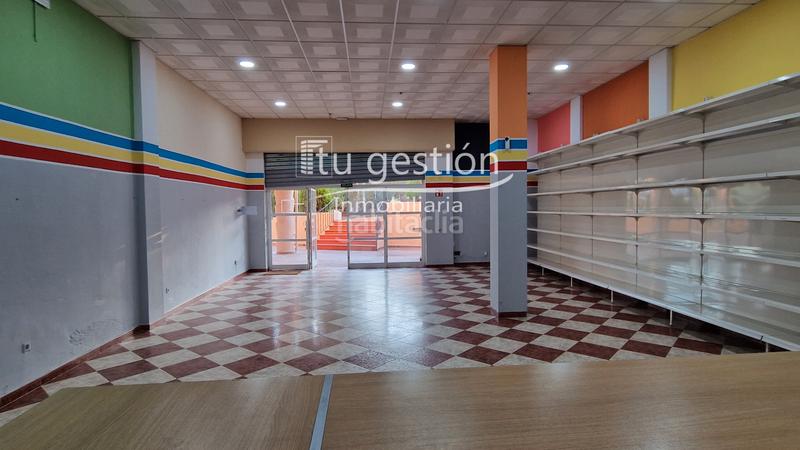 Foto 1095556d-2a3e-4ebc-9e3e-cace9fed3d98. Alquiler local comercial local con terraza en centro comercial los cipreses, Calahonda málaga. en Mijas