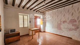 Maison jumelée à Alfarnate. Casa adosada para reformar en alfarnate (málaga)