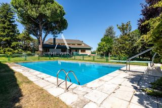 Xalet  Calle de las adelfas. Impresionante chalet independiente en la prestigiosa urb de mont